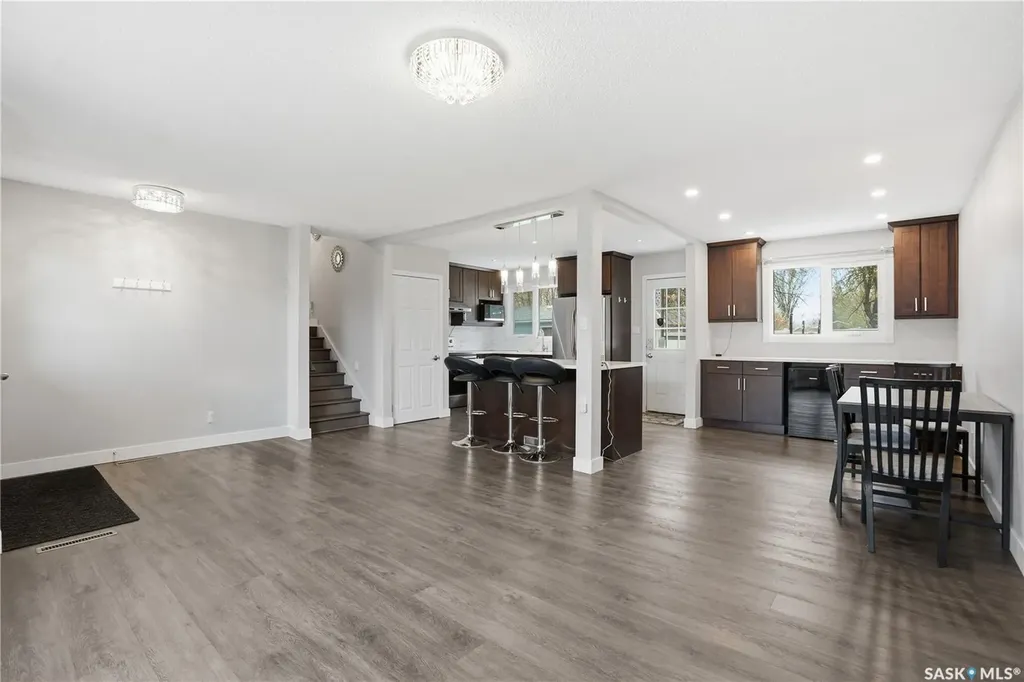 2305 Taylor Street E Saskatoon SK S7H 1W8