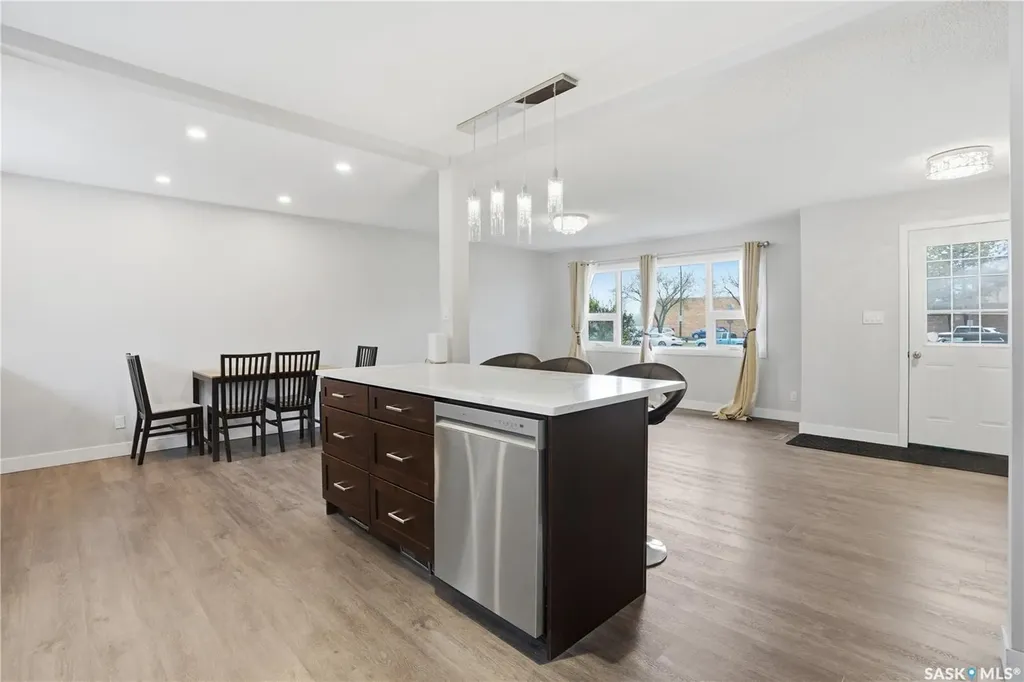 2305 Taylor Street E Saskatoon SK S7H 1W8