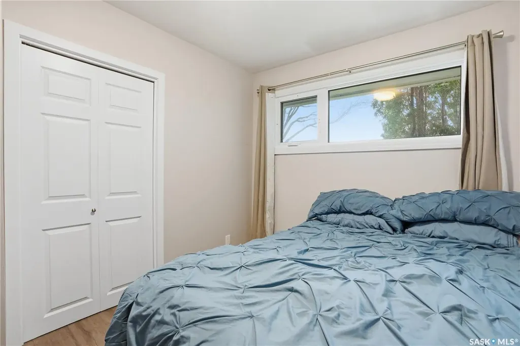 2305 Taylor Street E Saskatoon SK S7H 1W8
