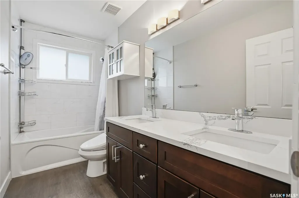 2305 Taylor Street E Saskatoon SK S7H 1W8