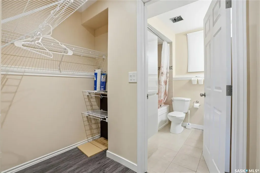 2305 Taylor Street E Saskatoon SK S7H 1W8