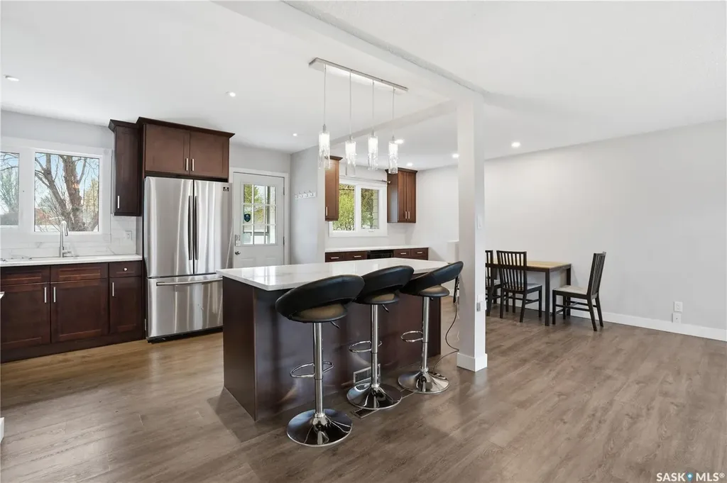 2305 Taylor Street E Saskatoon SK S7H 1W8