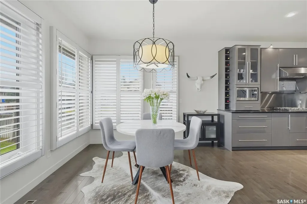 735 Wright Crescent Saskatoon SK S7N 4T8
