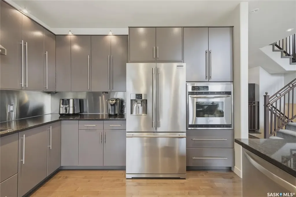 735 Wright Crescent Saskatoon SK S7N 4T8