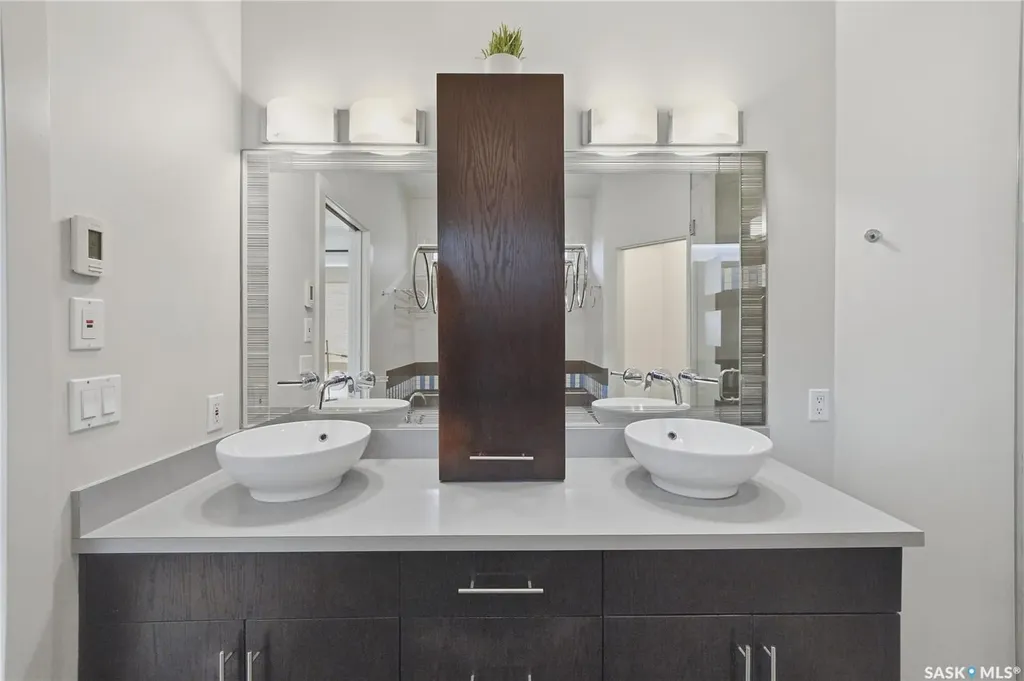 735 Wright Crescent Saskatoon SK S7N 4T8