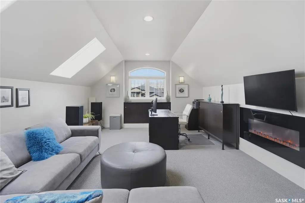 735 Wright Crescent Saskatoon SK S7N 4T8