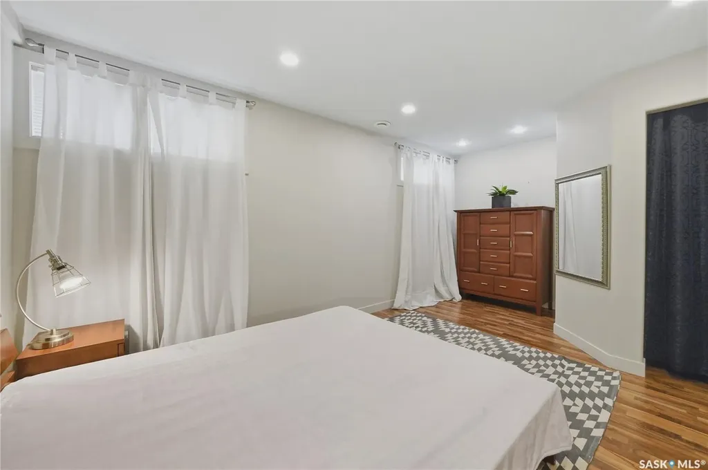 735 Wright Crescent Saskatoon SK S7N 4T8