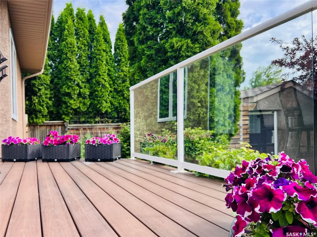 735 Wright Crescent Saskatoon SK S7N 4T8