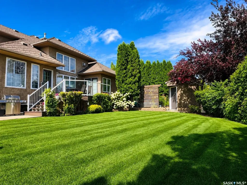 735 Wright Crescent Saskatoon SK S7N 4T8