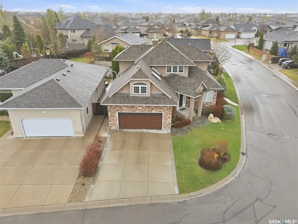 735 Wright Crescent Saskatoon SK S7N 4T8