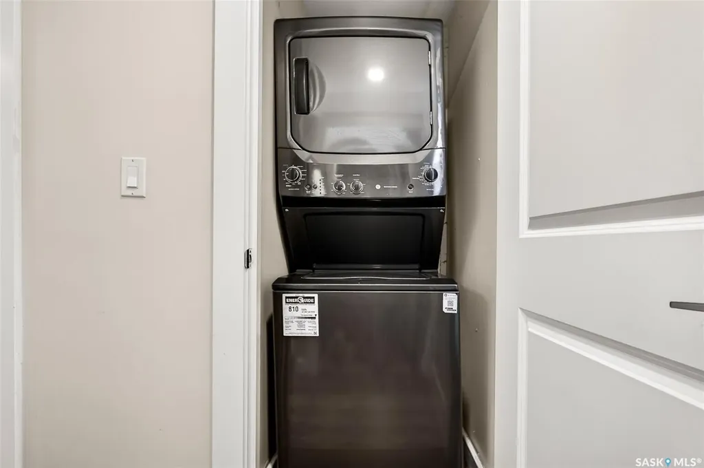 447 Athabasca Street W Moose Jaw SK S6H 2C4