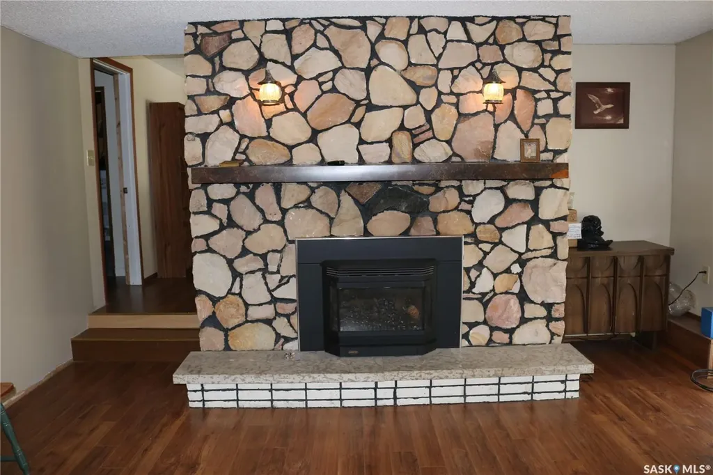211 Pipestone Avenue Wawota SK S0G 5A0