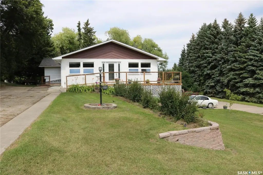 211 Pipestone Avenue Wawota SK S0G 5A0