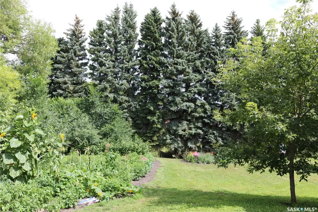 211 Pipestone Avenue Wawota SK S0G 5A0