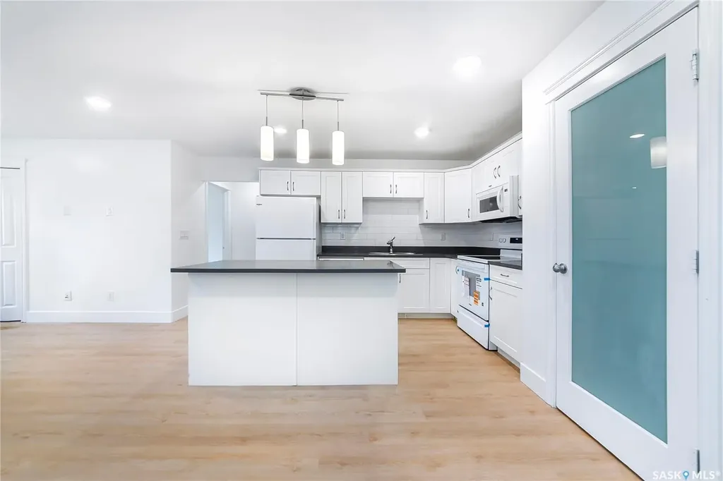110 Akhtar Bend Saskatoon SK S7W 0Y9