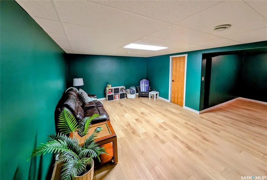 110 Paynter Crescent Regina SK S4X 1H6