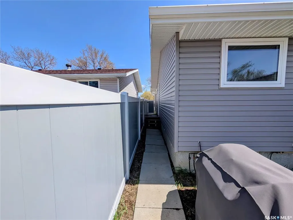 110 Paynter Crescent Regina SK S4X 1H6