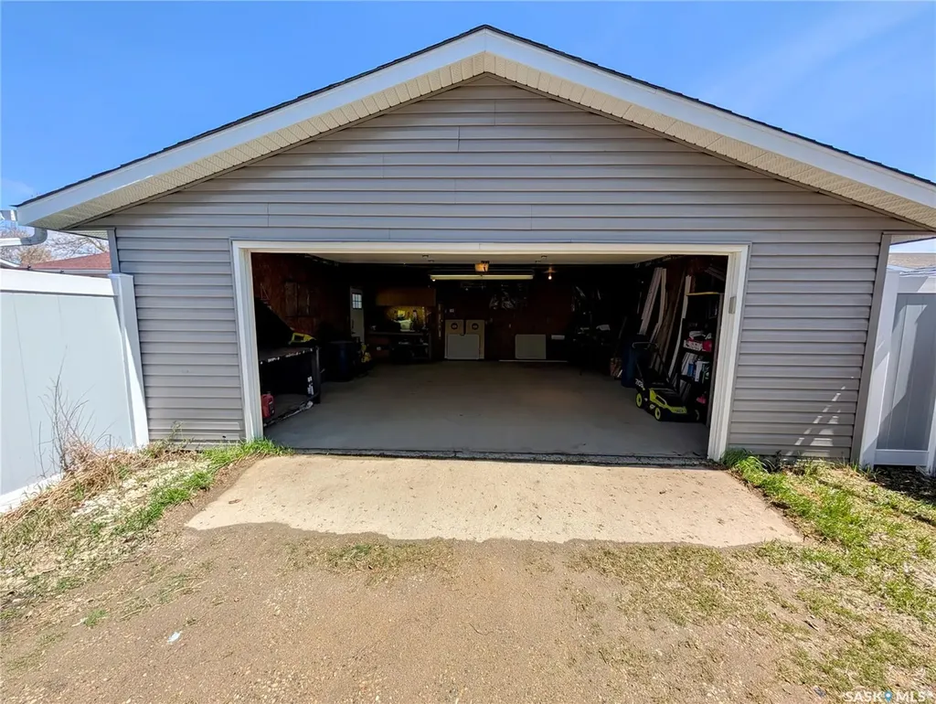 110 Paynter Crescent Regina SK S4X 1H6