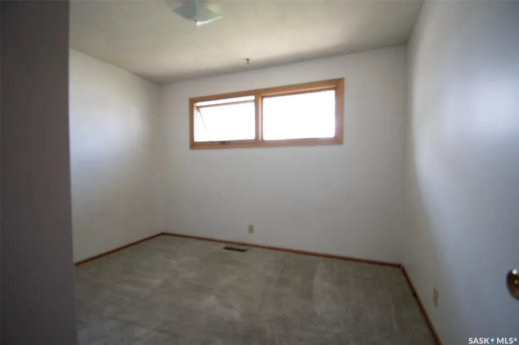 14 Woodward Avenue Regina SK S4R 3H1