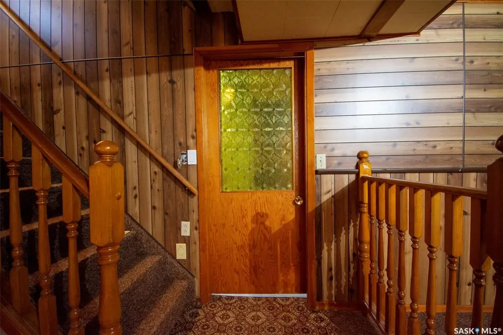 14 Woodward Avenue Regina SK S4R 3H1