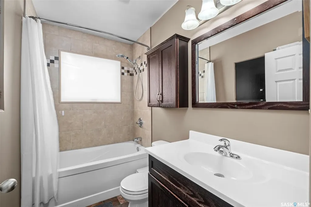 654 23rd Street W Prince Albert SK S6V 4H3