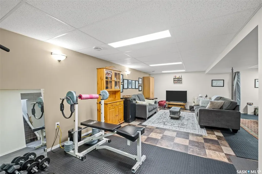 654 23rd Street W Prince Albert SK S6V 4H3