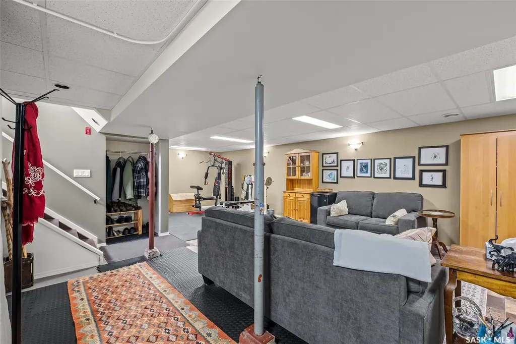 654 23rd Street W Prince Albert SK S6V 4H3