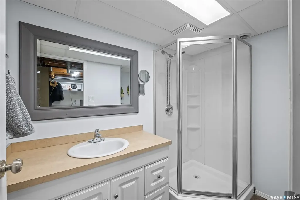 654 23rd Street W Prince Albert SK S6V 4H3