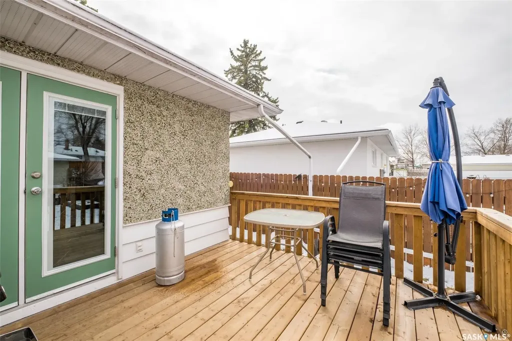 654 23rd Street W Prince Albert SK S6V 4H3
