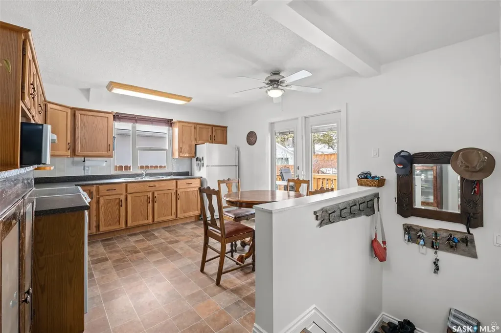 654 23rd Street W Prince Albert SK S6V 4H3