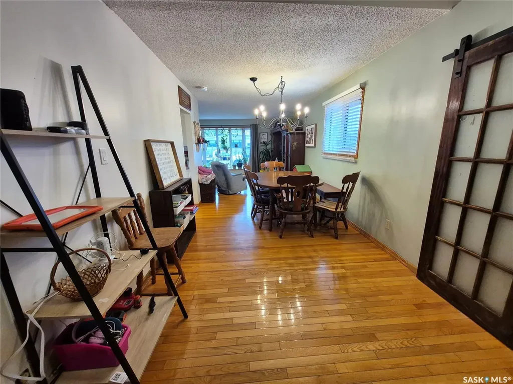 451 Woodlawn Crescent Weyburn SK S4H 0X5