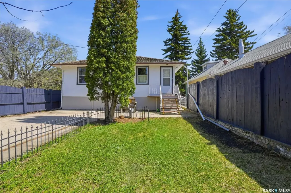 2022 Wascana Street Regina SK S4T 4J7