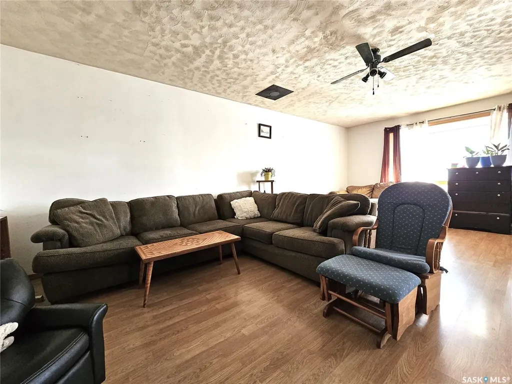 442 6th Avenue W Melville SK S0A 2P0