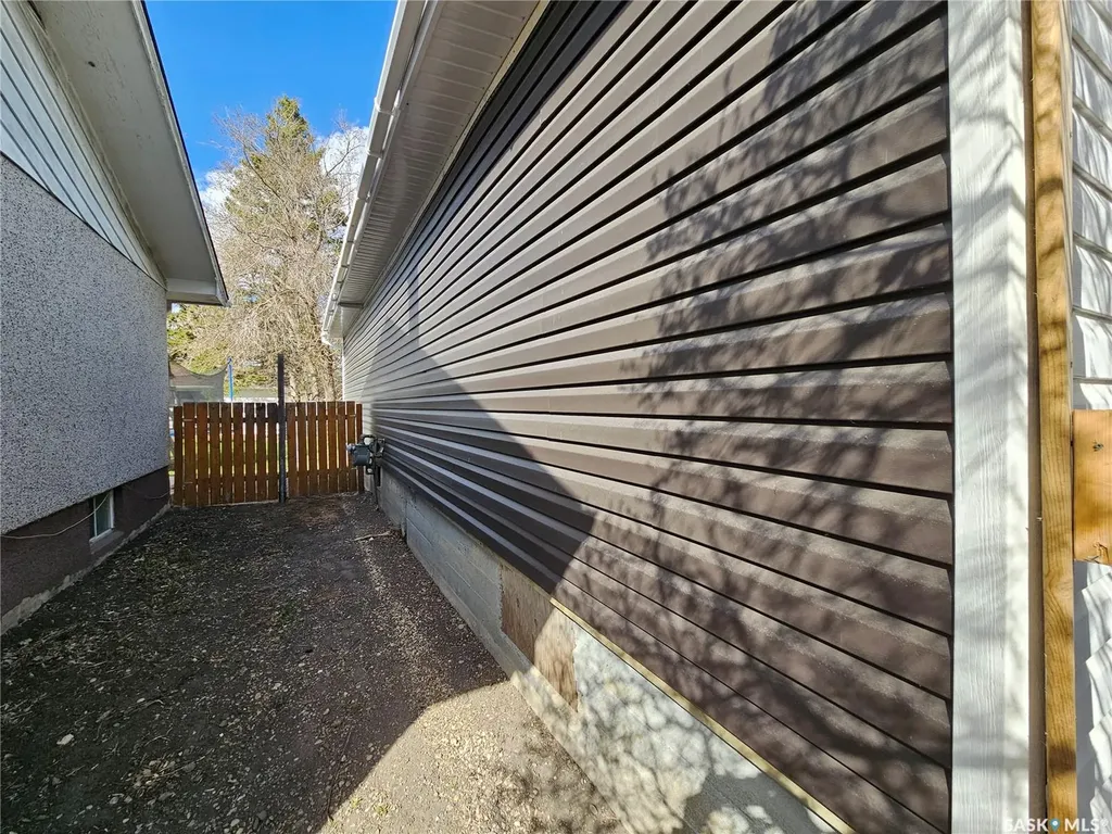 442 6th Avenue W Melville SK S0A 2P0