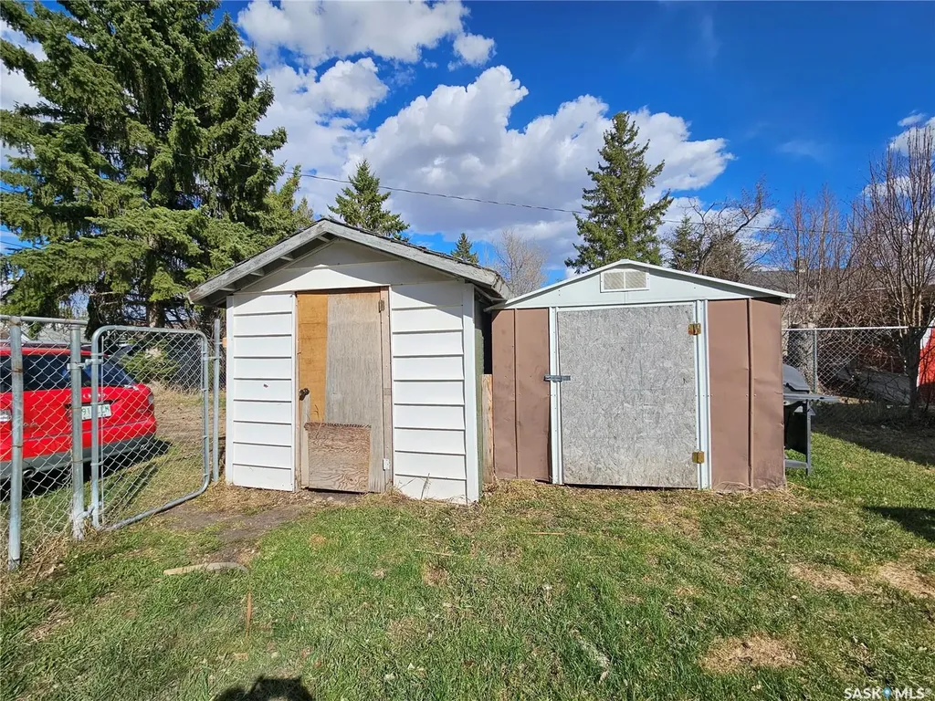 442 6th Avenue W Melville SK S0A 2P0