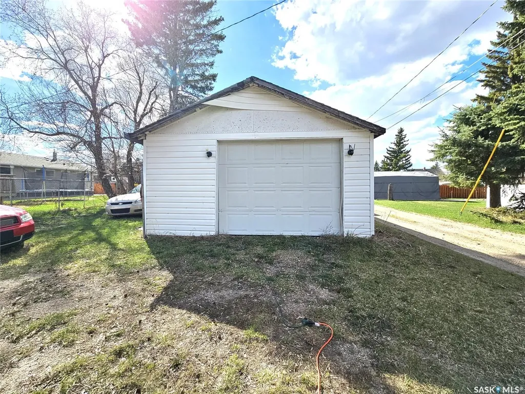 442 6th Avenue W Melville SK S0A 2P0