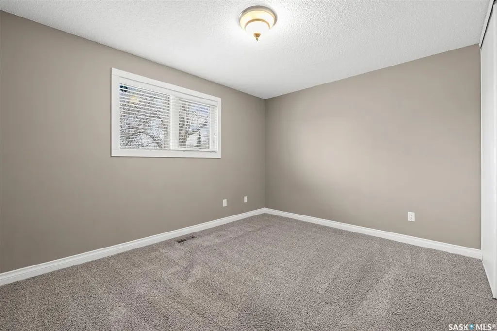 1015 Kenderdine Drive N Regina SK S4X 4H8