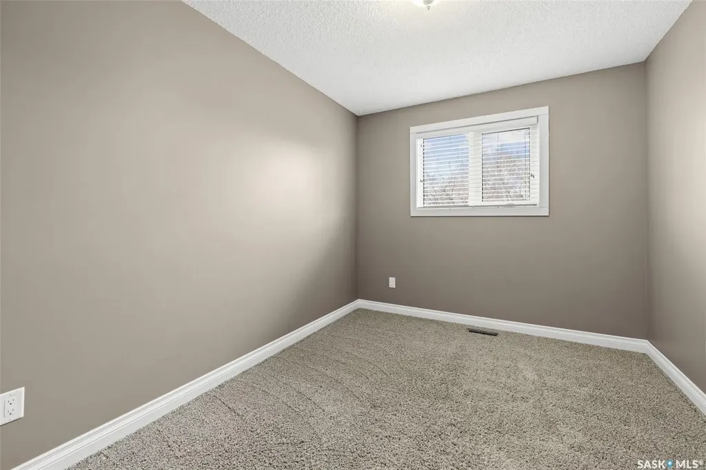 1015 Kenderdine Drive N Regina SK S4X 4H8