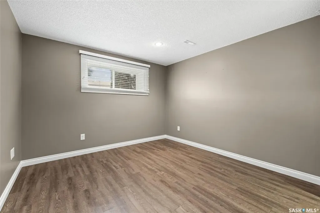 1015 Kenderdine Drive N Regina SK S4X 4H8
