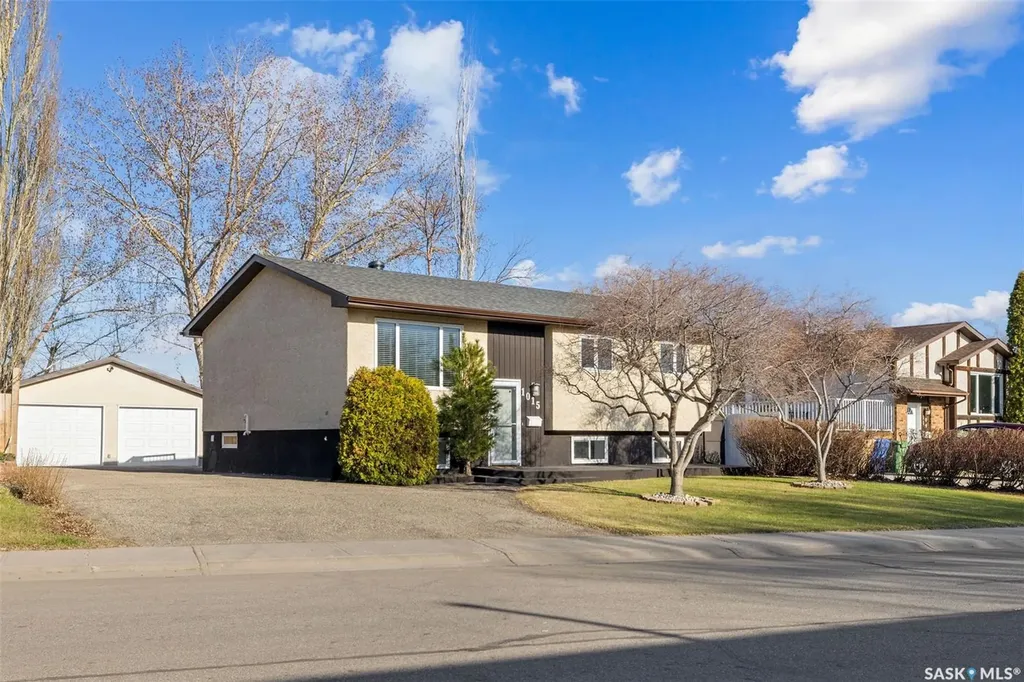 1015 Kenderdine Drive N Regina SK S4X 4H8