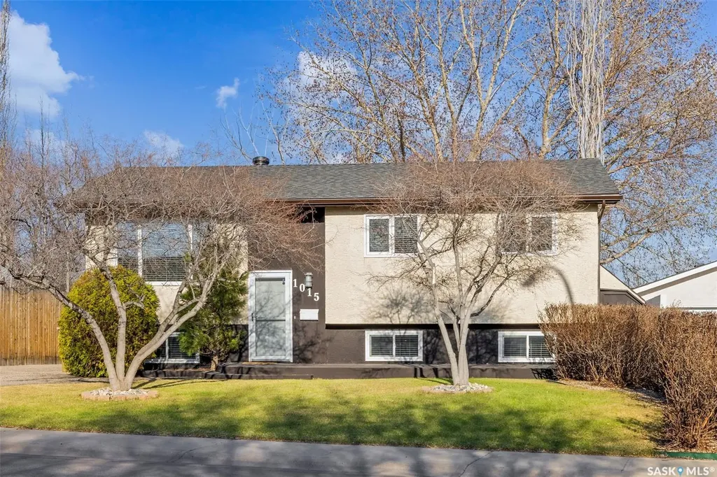 1015 Kenderdine Drive N Regina SK S4X 4H8