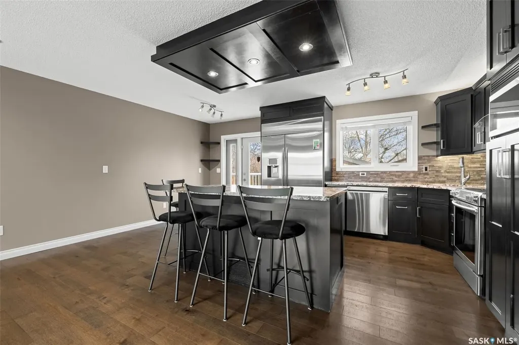 1015 Kenderdine Drive N Regina SK S4X 4H8