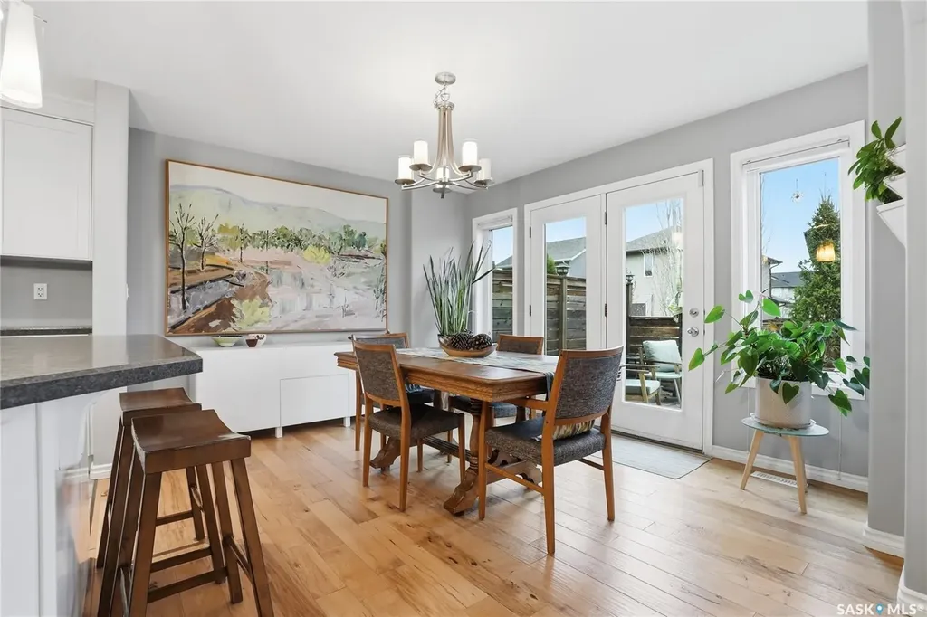 215 Whalley Crescent Saskatoon SK S7T 0E6