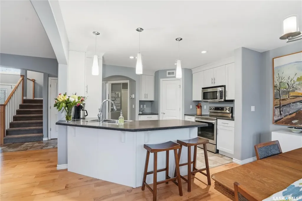 215 Whalley Crescent Saskatoon SK S7T 0E6