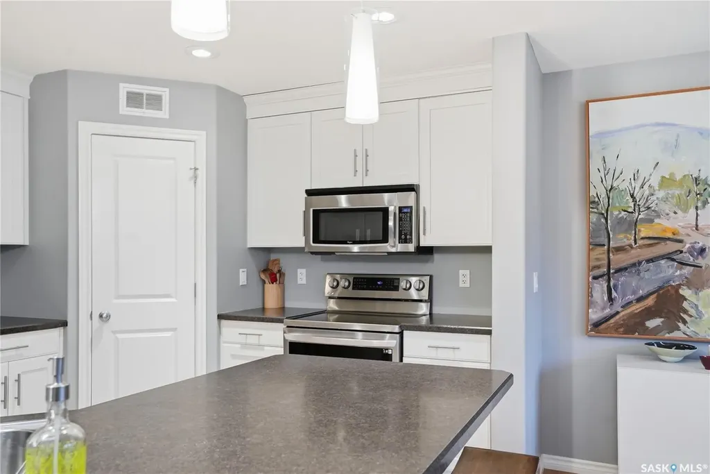 215 Whalley Crescent Saskatoon SK S7T 0E6