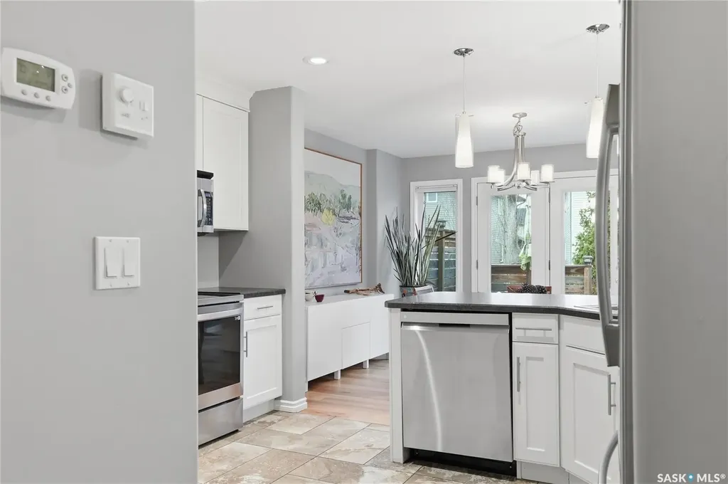 215 Whalley Crescent Saskatoon SK S7T 0E6