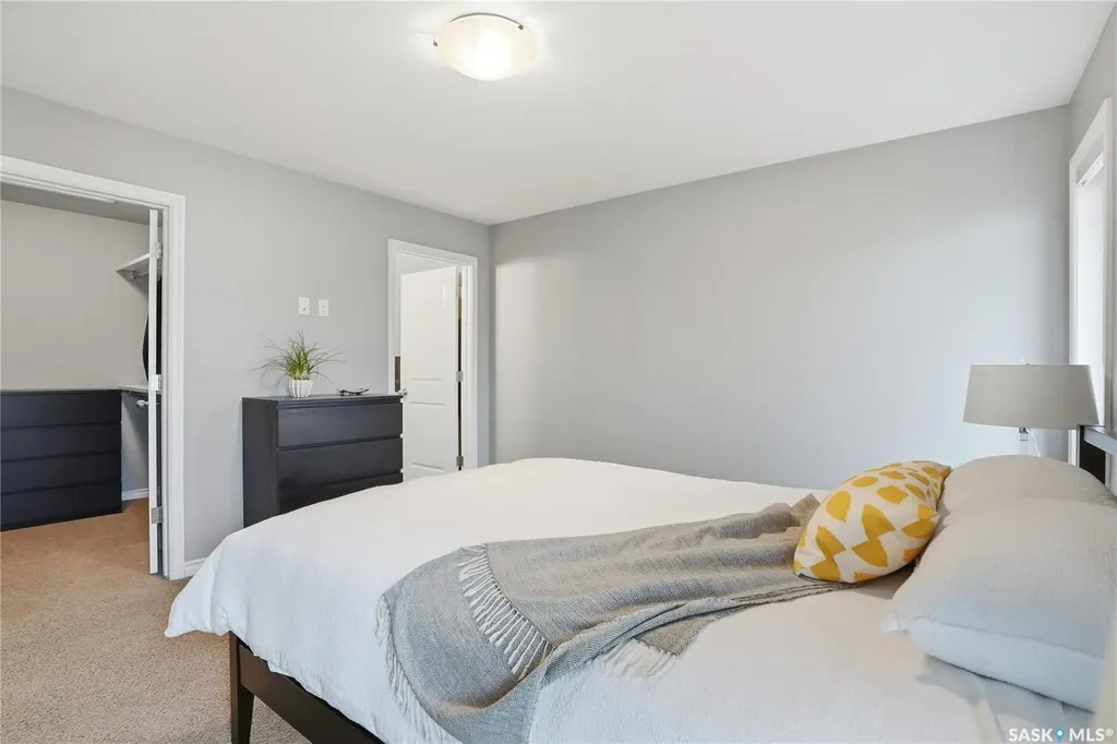 215 Whalley Crescent Saskatoon SK S7T 0E6