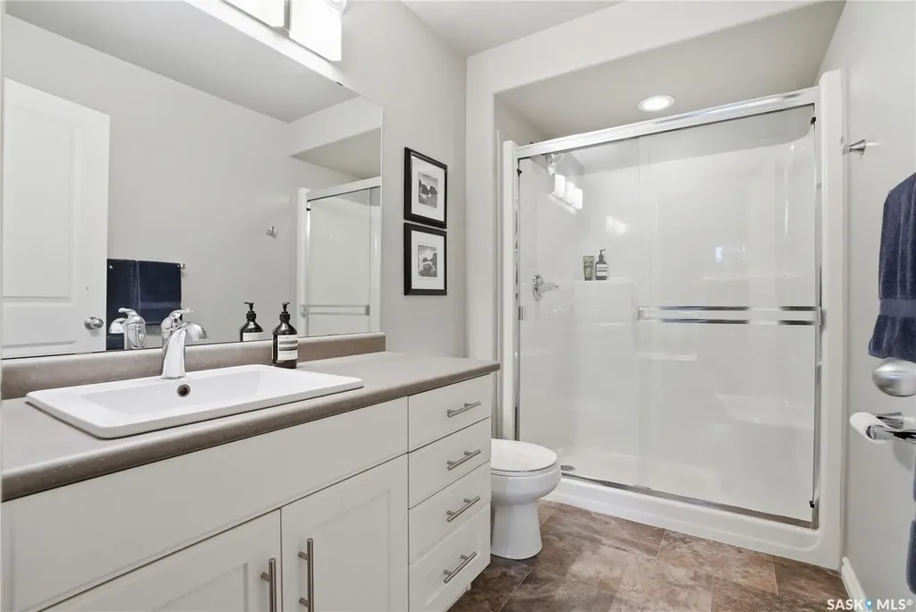 215 Whalley Crescent Saskatoon SK S7T 0E6
