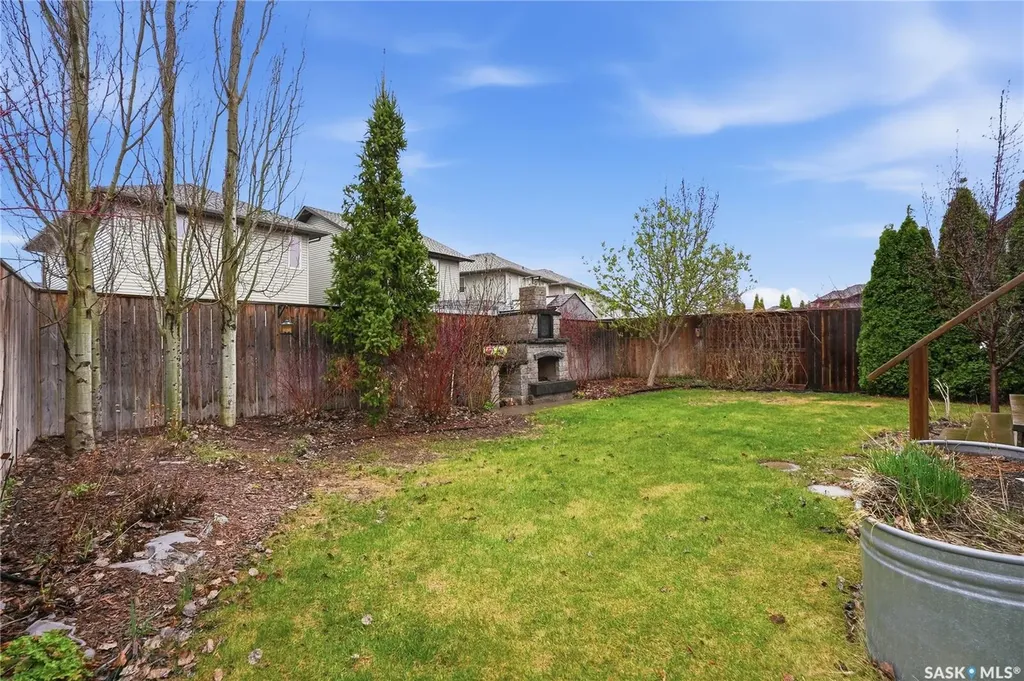 215 Whalley Crescent Saskatoon SK S7T 0E6