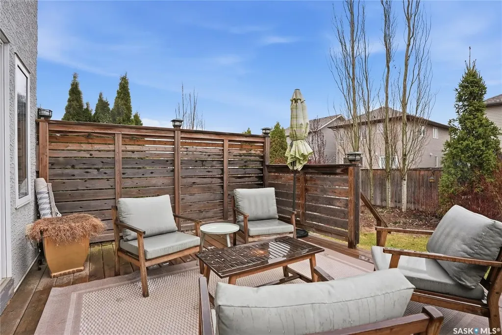 215 Whalley Crescent Saskatoon SK S7T 0E6